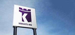 Exterior - Knights inn Hartford (Hartford)