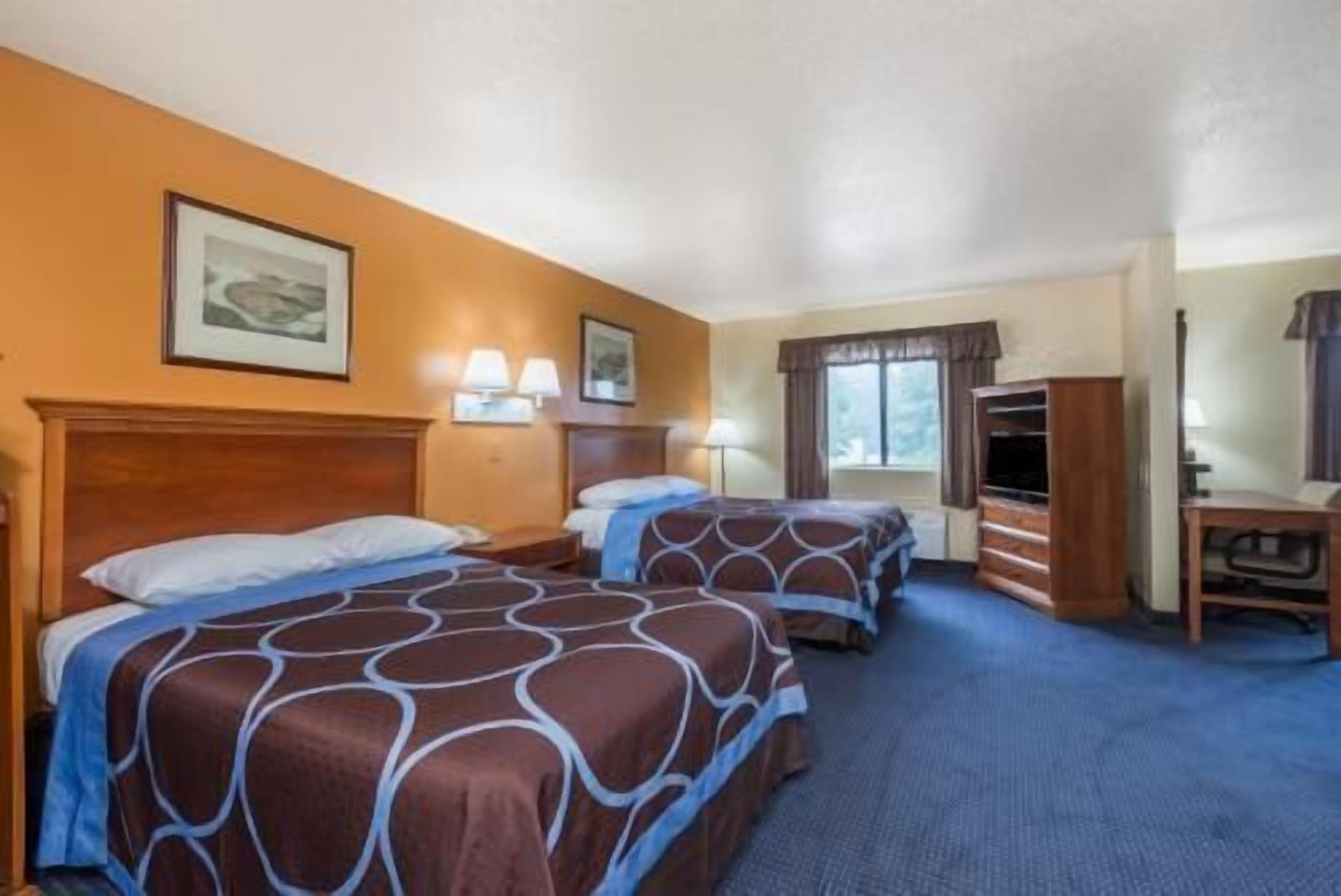 Desk, iron/ironing board, free cribs/infant beds, free WiFi
