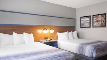 Rom, 2 queensize-senger, tilgjengelighetstilpasset, ikke-røyk | 1 soverom, sengetøy av topp kvalitet og skrivebord