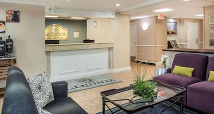 La Quinta Inn & Suites by Wyndham Melbourne Viera