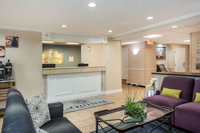 La Quinta Inn & Suites by Wyndham Melbourne Viera