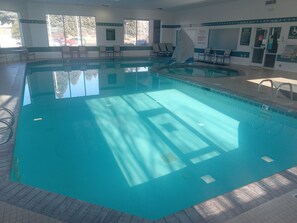 Piscine couverte