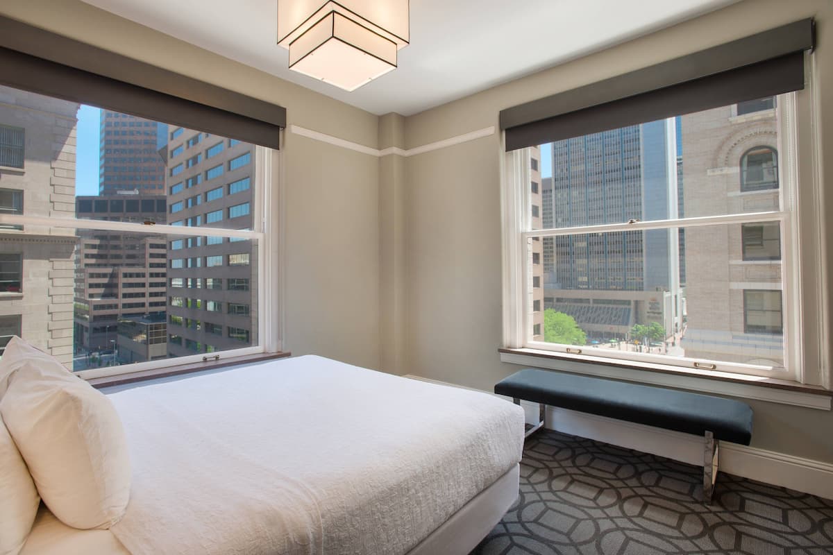 1 bedroom, hypo-allergenic bedding, pillowtop beds, in-room safe