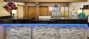 Quality Inn & Suites Davenport near I-80