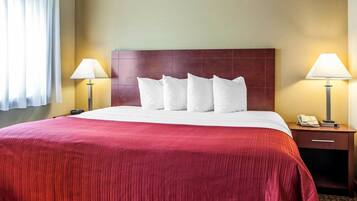 Suite, niet-roken | Luxe beddengoed, pillowtop-bedden, een bureau