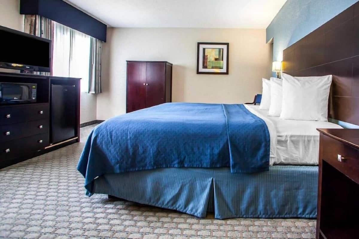 Premium bedding, desk, blackout curtains, iron/ironing board