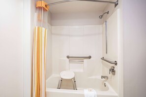 Ropa de cama de alta calidad y escritorio