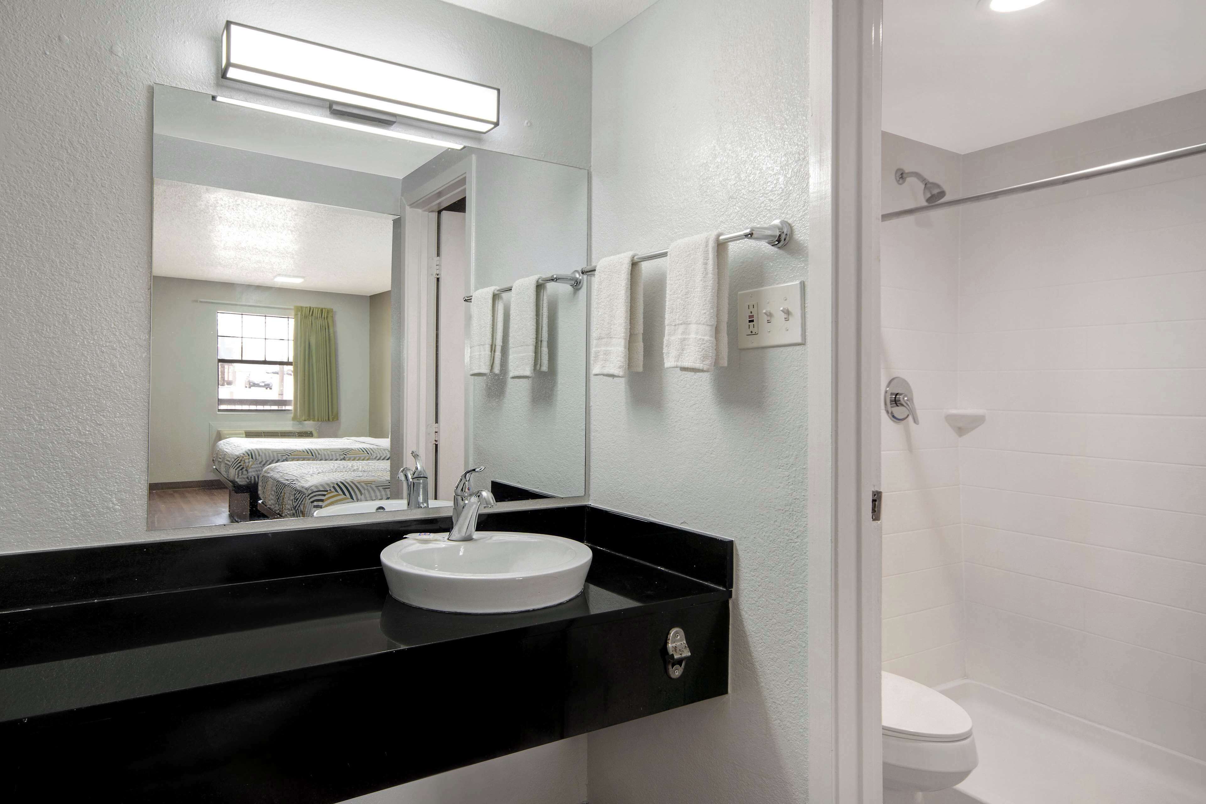 Photo - Motel 6-San Antonio, TX - Northwest Medical Center