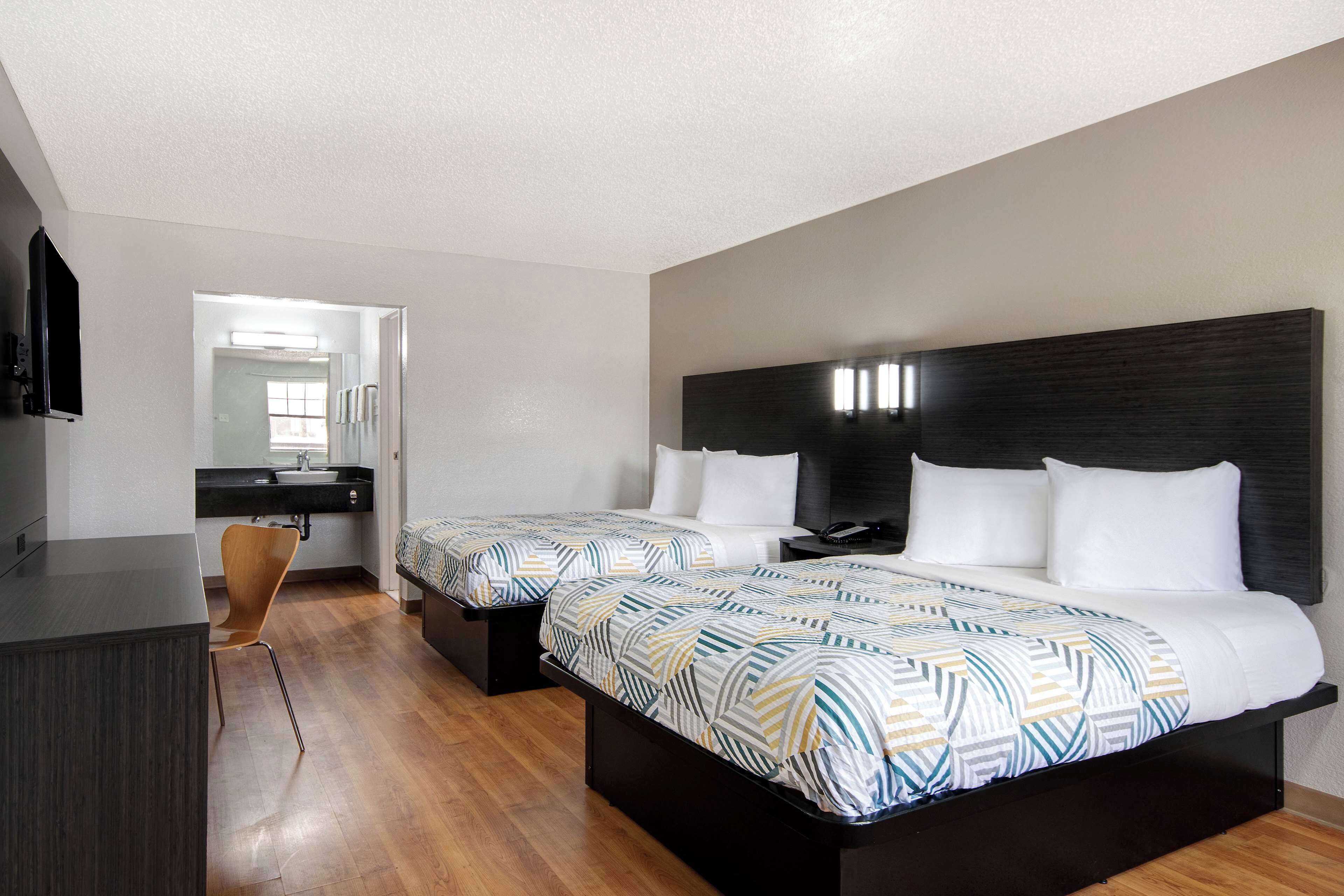 Wi-Fi gratuit, draps fournis