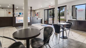 Business center - Motel 6 Addison, TX - Dallas (Addison)