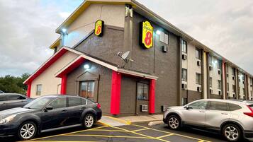 Studio Suite, 1 King Bed, Non Smoking | Exterior