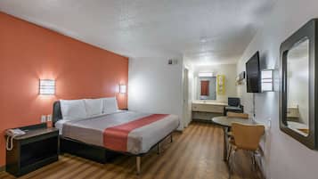 Free WiFi, bed sheets