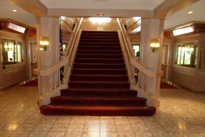 Arena Hotel