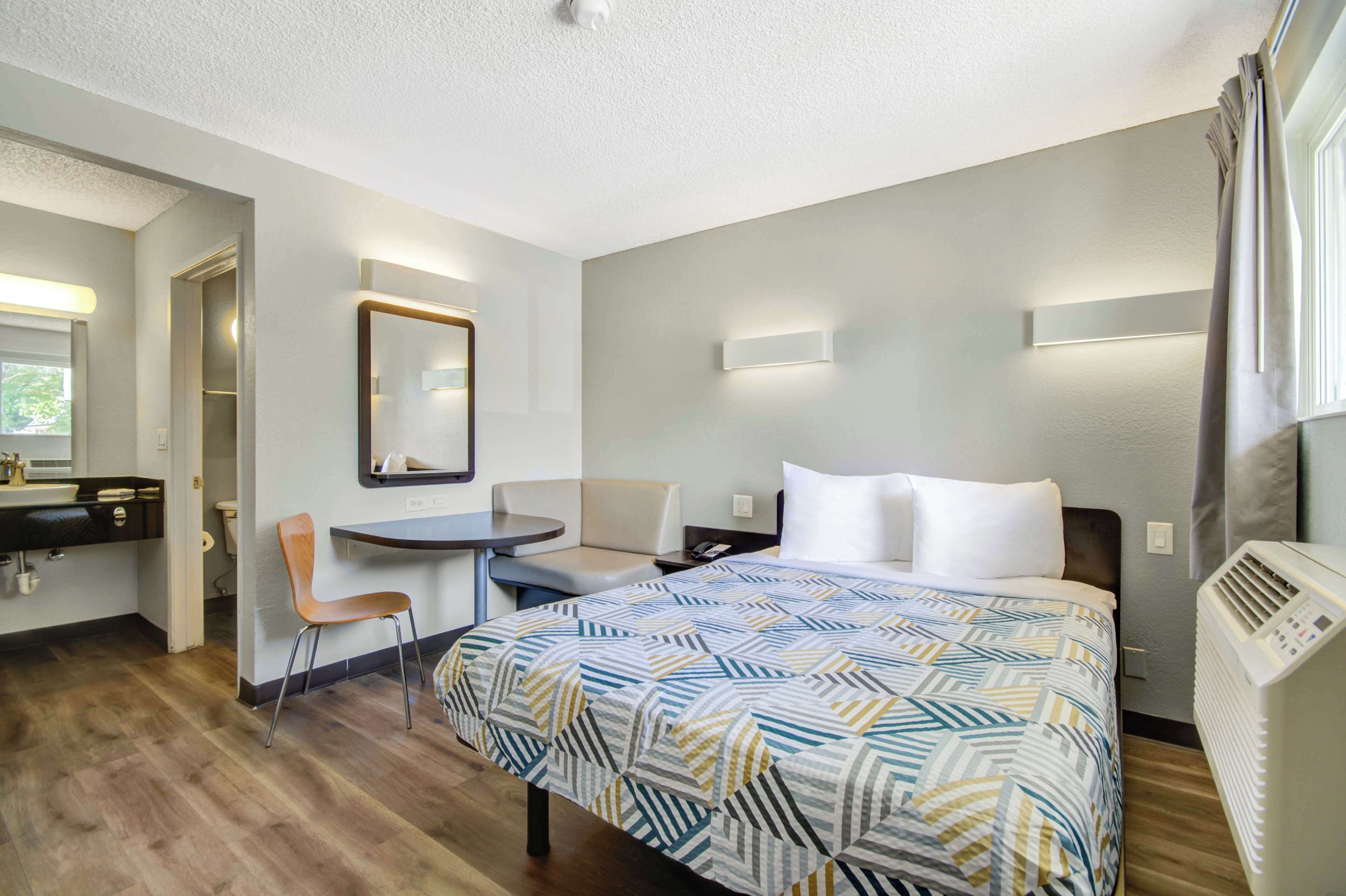 Wifi gratis y ropa de cama 