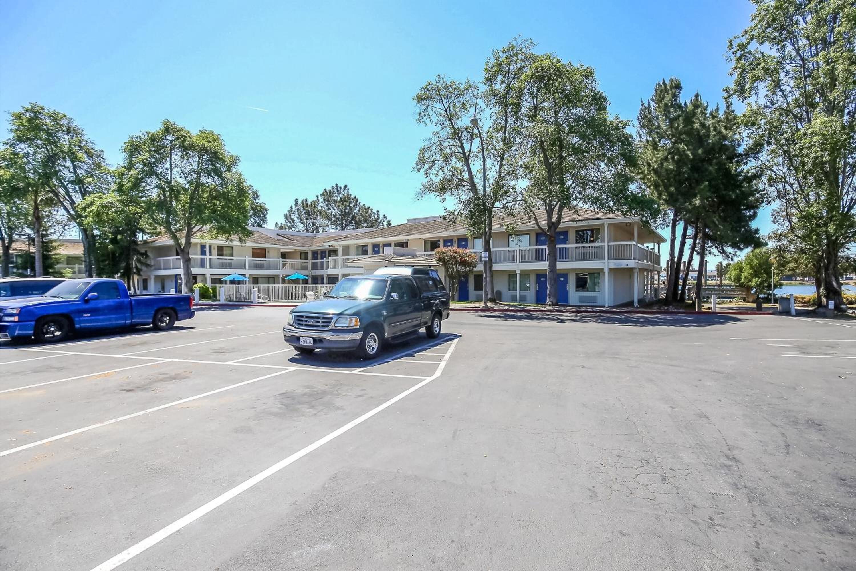 Photo - Motel 6-Oakland, CA - Embarcadero