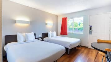 Standard Room, 2 Double Beds, Non Smoking, Refrigerator | Free WiFi, bed sheets