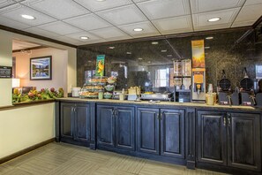 Free daily buffet breakfast - Quality Inn Elgin I-90 (Elgin)