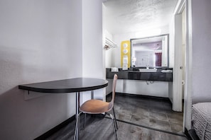 Wi-Fi gratuit, draps fournis