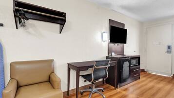 Télévision à écran plat de 32 pouces avec chaßnes par cùble, télévision