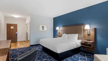 Pillowtop beds, in-room safe, desk, laptop workspace