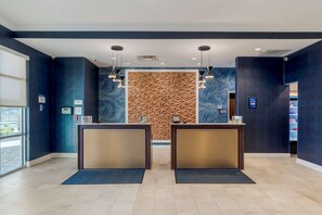 Lobby - Best Western Plus St. Louis Airport Hotel (St. Louis)
