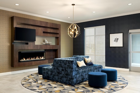 Lobby. Hyatt Select St. Louis Airport