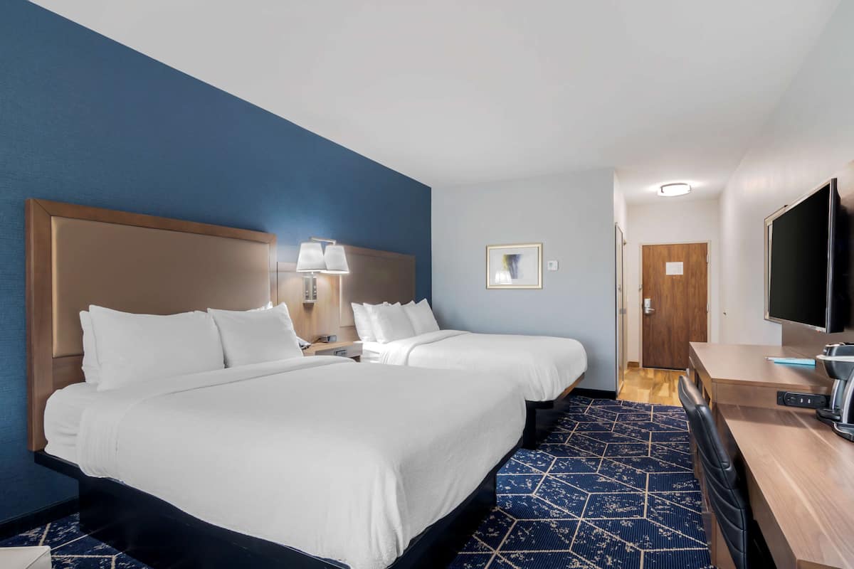 Pillow-top beds, in-room safe, desk, laptop workspace