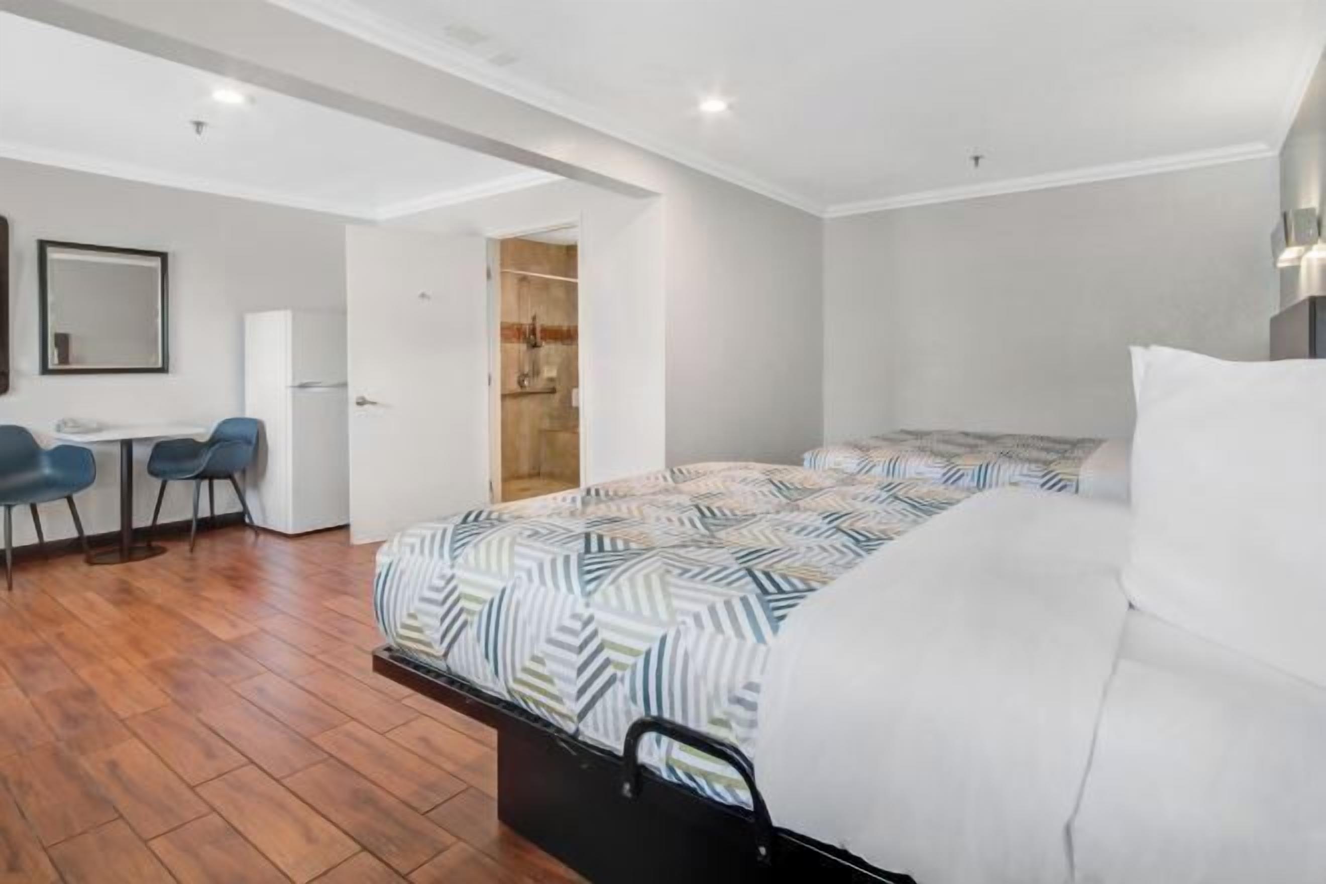 Free WiFi, bed sheets