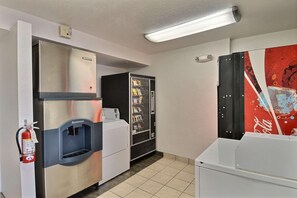 Vending machine - Motel 6 Nashua, NH - North (Nashua)