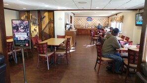 Free daily continental breakfast