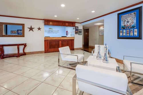 Baymont by Wyndham Arlington At Six Flags Dr