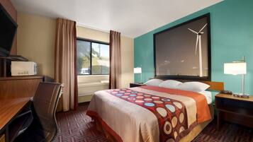 Room, 1 Queen Bed | Bathroom | Combined shower/bathtub, free toiletries, hair dryer, towels