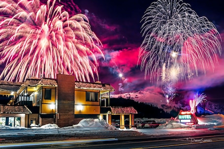 Front of property - evening/night. Rabbit Ears Motel