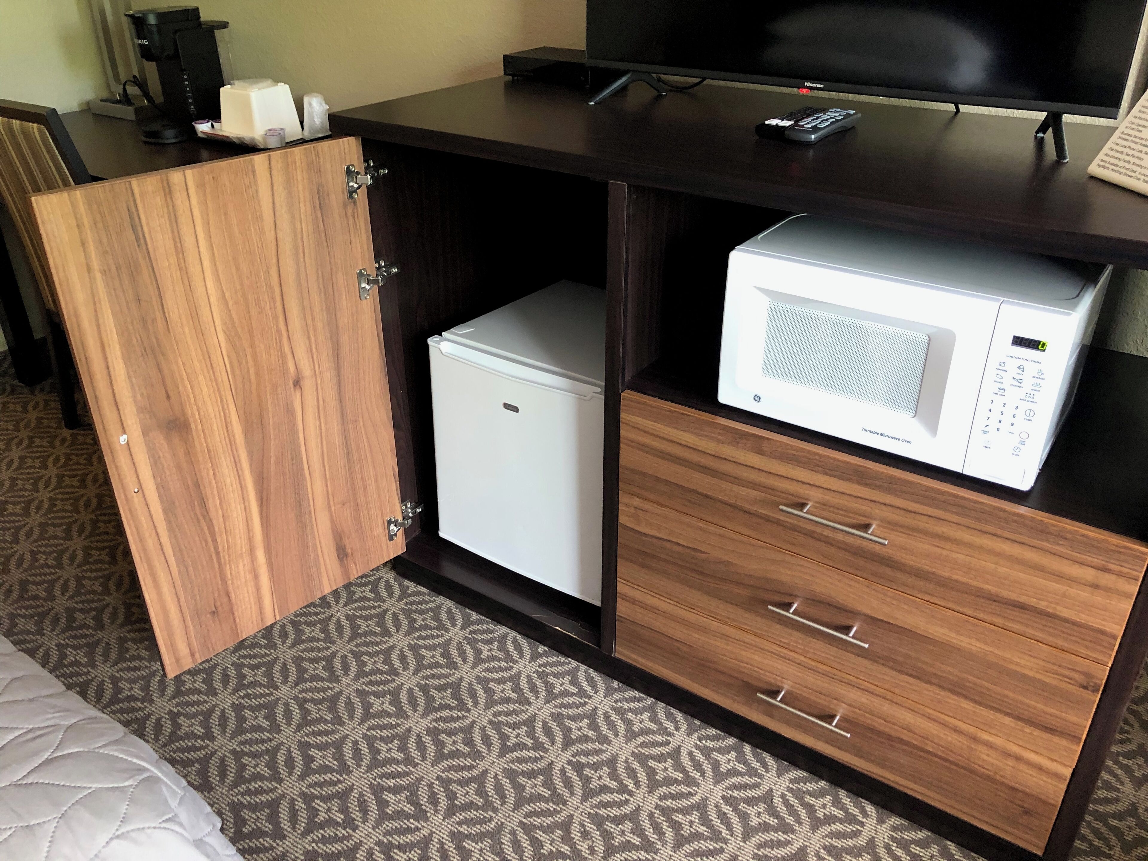 premium bedding, iron/ironing board, cots/infant beds, rollaway beds