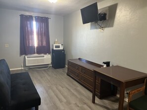 Classic Single Room | Free WiFi, bed sheets