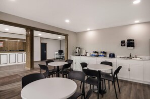 Petit déjeuner à emporter compris tous les jours