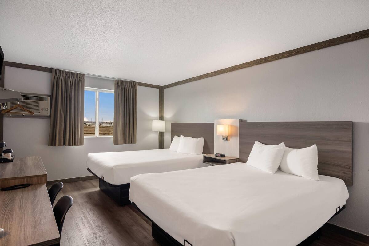 Standard Room, 2 Queen Beds, Non Smoking