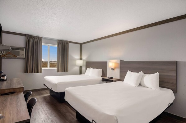 Standard Room, 2 Queen Beds, Non Smoking