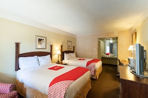 客房, 2 張標準雙人床, 吸煙房 | 書桌、免費無線上網、床單