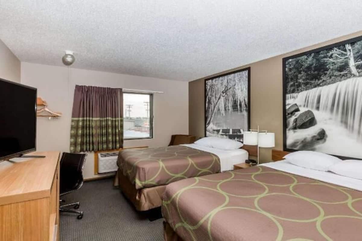 In-room safe, desk, blackout drapes, iron/ironing board