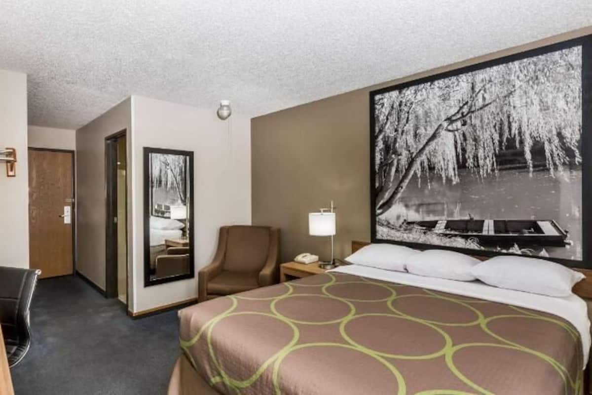 In-room safe, desk, blackout drapes, iron/ironing board