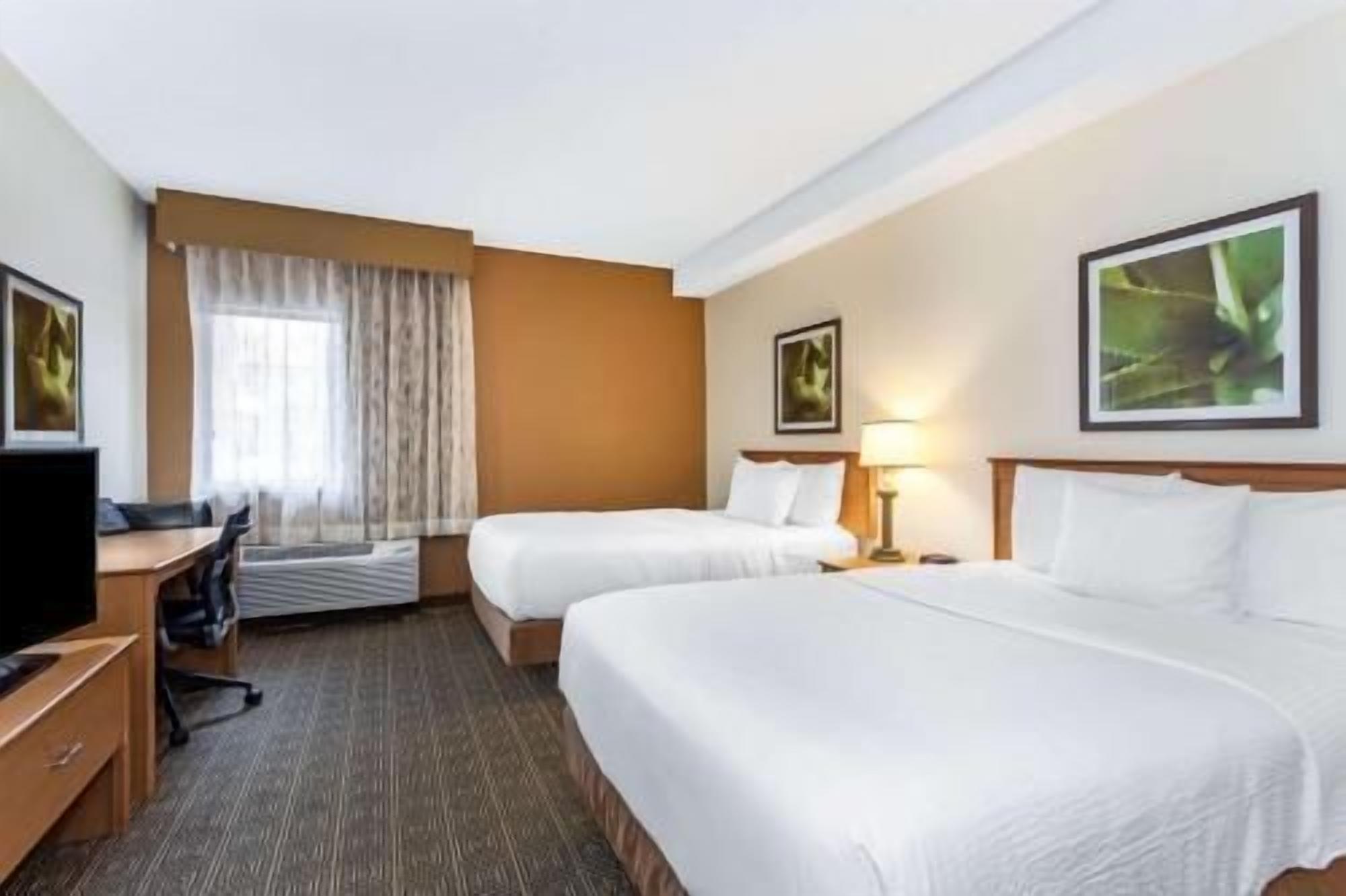 Premium bedding, pillowtop beds, in-room safe, desk