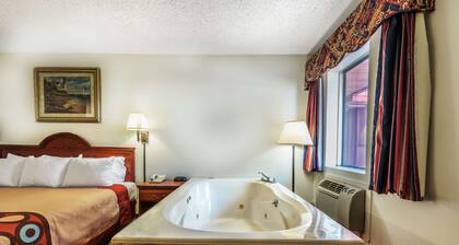 Super 8 by Wyndham Eastland