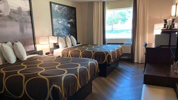 Schreibtisch, kostenloses WLAN, Bettwäsche