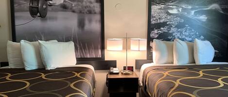 Escritorio, wifi gratis y ropa de cama