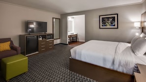 Suite, 1 King Bed, Non Smoking, Refrigerator & Microwave (with Sofabed) | Premium bedding, desk, laptop workspace, iron/ironing board - Best Western Huntsville (Huntsville)