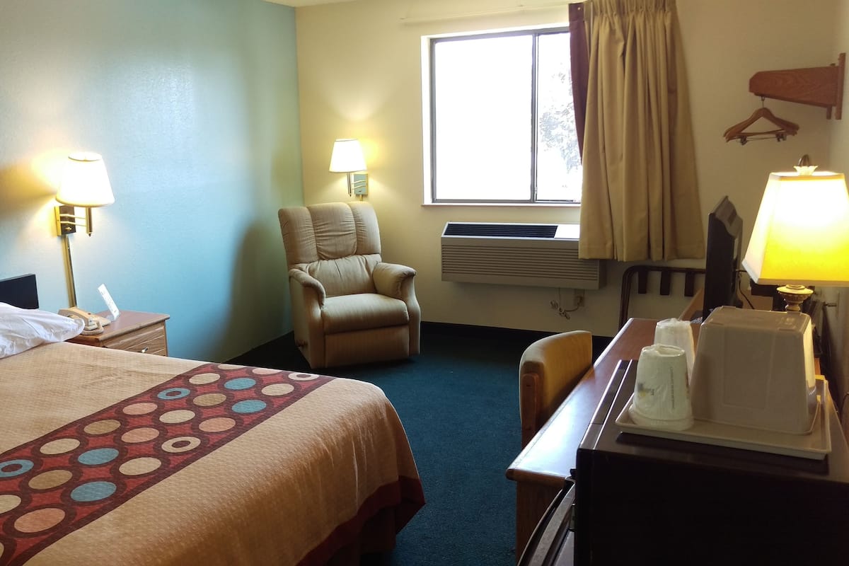 In-room safe, desk, iron/ironing board, free cribs/infant beds