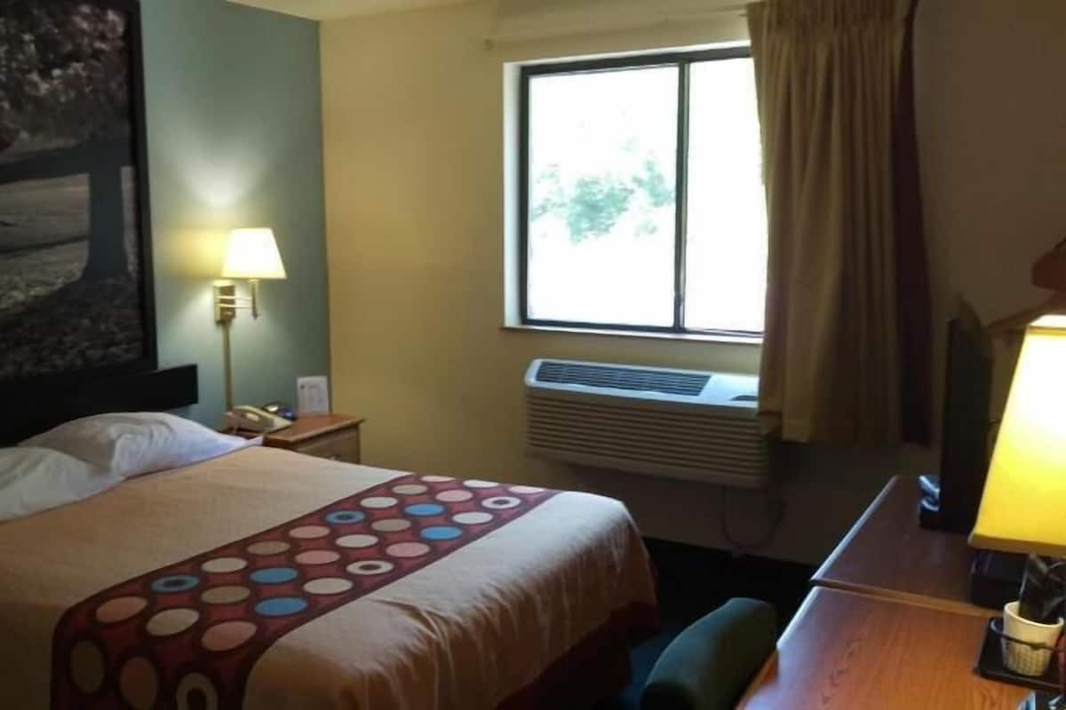 In-room safe, desk, iron/ironing board, free cribs/infant beds