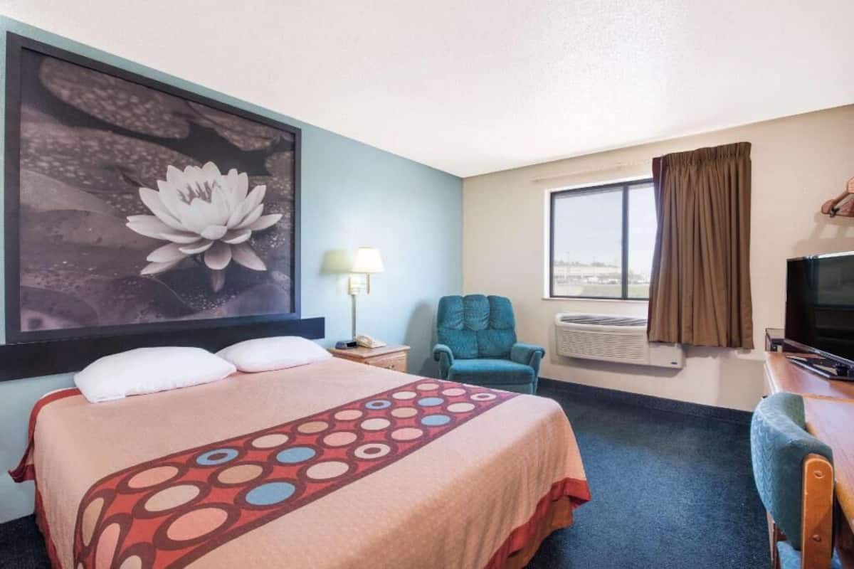 In-room safe, desk, iron/ironing board, free cribs/infant beds