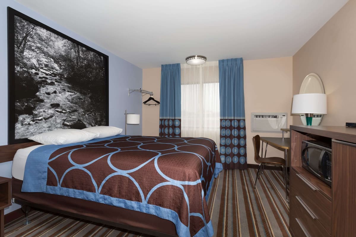 Room, 1 Queen Bed, Non Smoking, Ground Floor (First Floor) | View from room